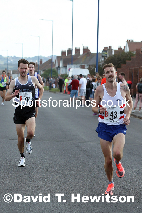 Senior mens 6 stage relay, 2021 Northern 6 and 4 Stage and Young Athletes Road Relays, Redcar. Photo: David T. Hewitson/Sports for All Pics